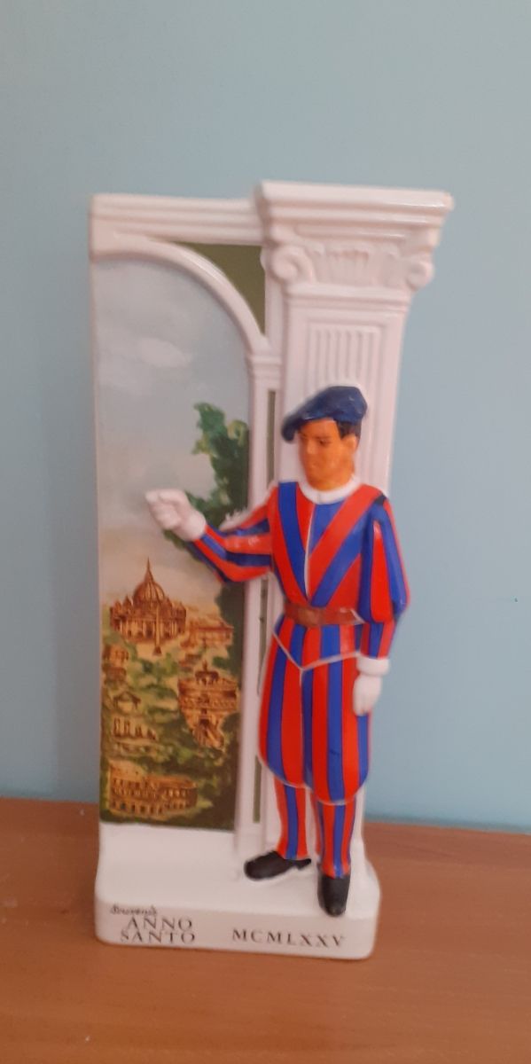 Statua ceramica guardia svizzera Vaticano