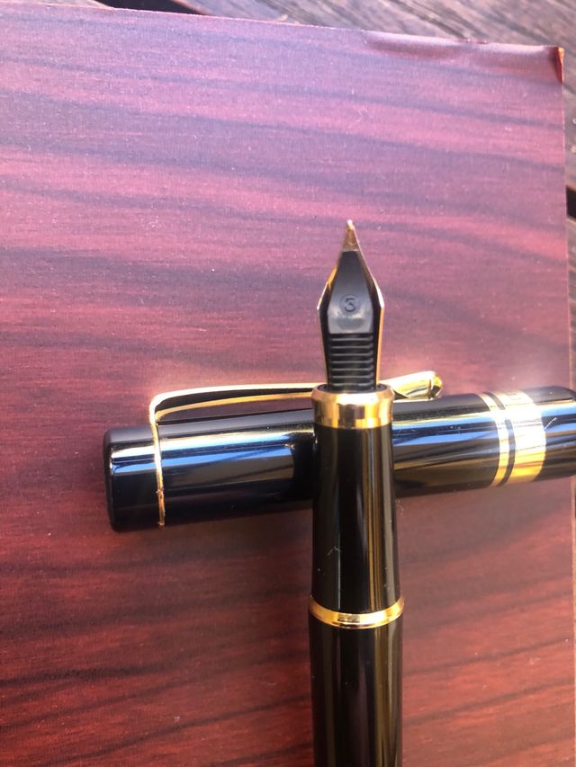 Pluma estilográfica