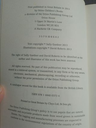 Three pickled herrings (en inglés)