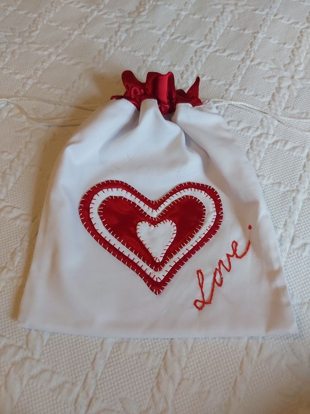 Bolsita - neceser con corazones. Para San Valentin