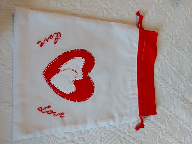Bolsita - neceser con corazones. Para San Valentin