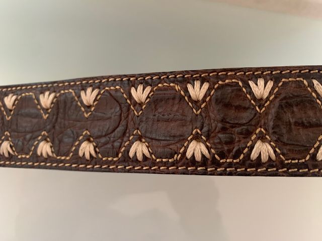 Cinturón de Piel, Marrón Oscuro con Bordados