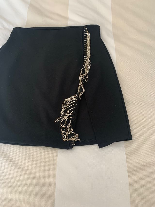 Falda negra Perlas