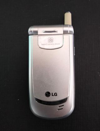 teléfono LG antiguo