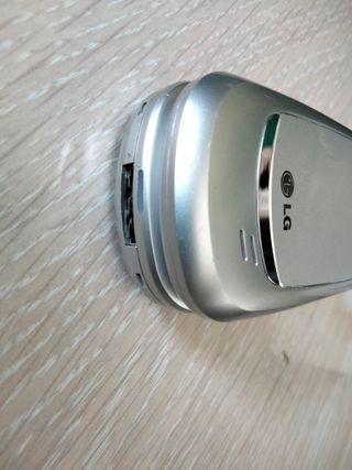 teléfono LG antiguo