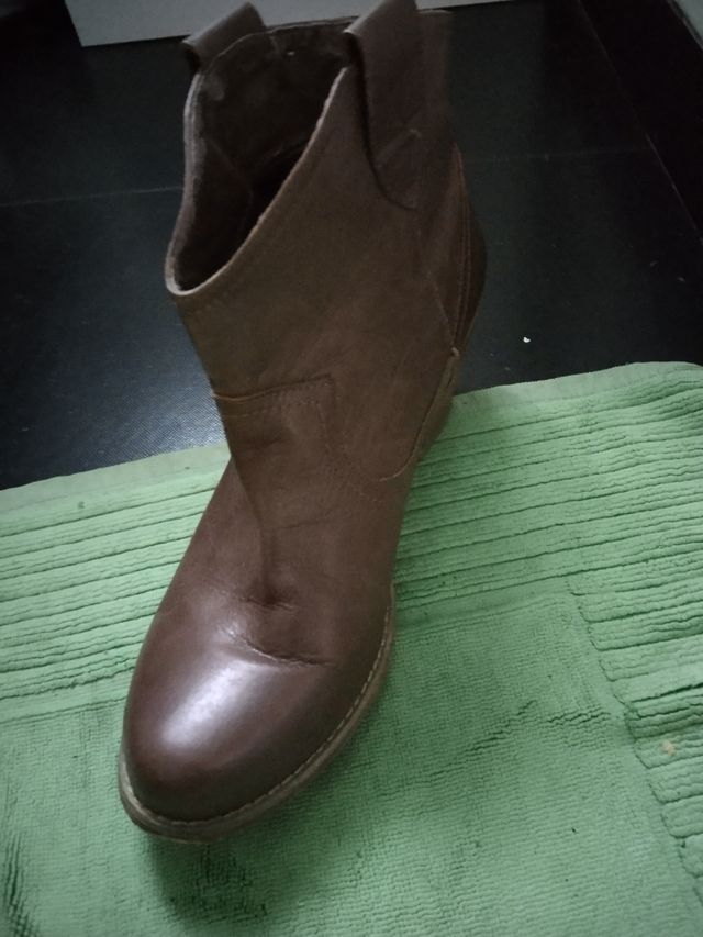 botas cowboy marrones