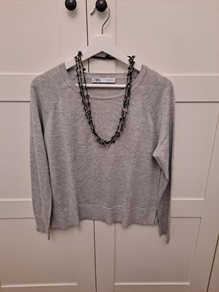 jersey gris fino, talla S, pero es como M