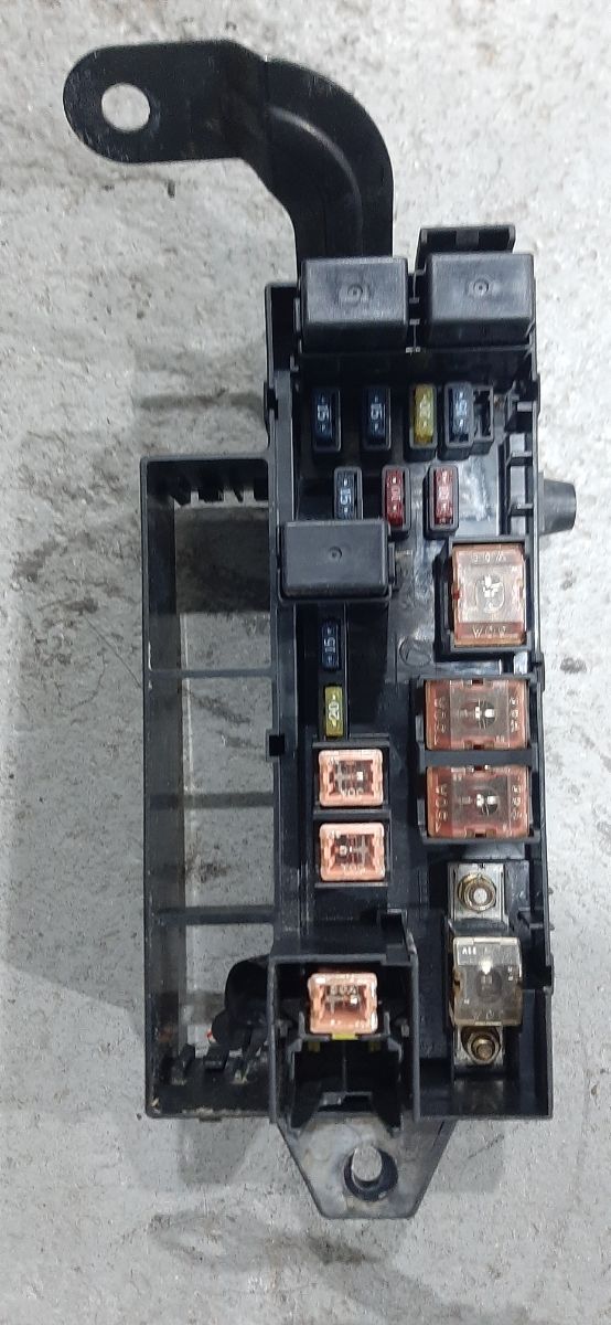 Caja de fusibles y relés Subaru Impreza
