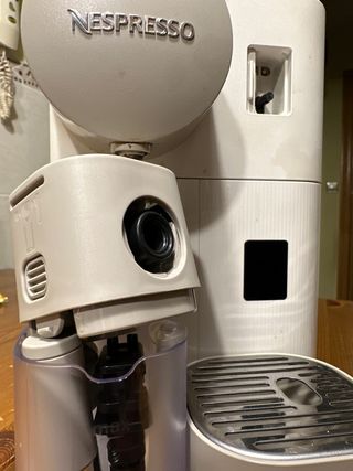 Cafetera Nespresso DeLonghi