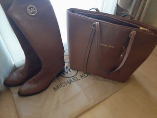 precioso conjunto de botas y bolso