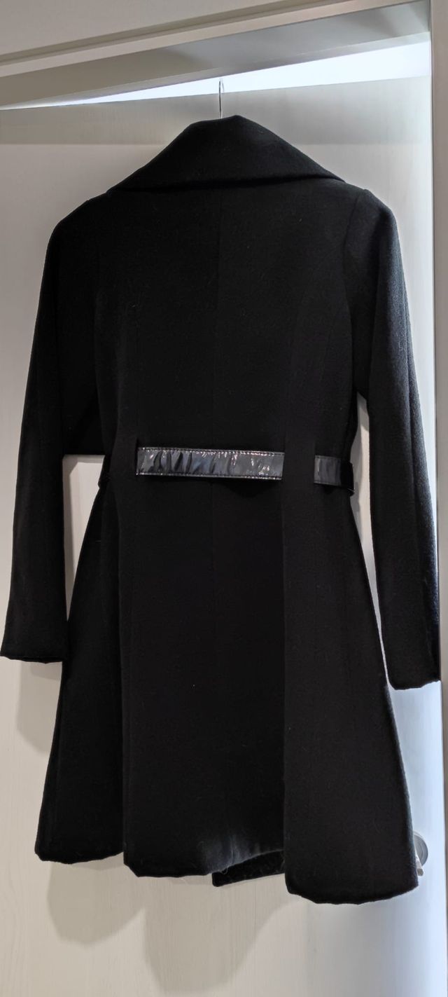 Abrigo de vestir de paño negro