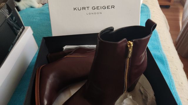 BOTAS LUJO KURT GEIGER 195€ TALLA 40 