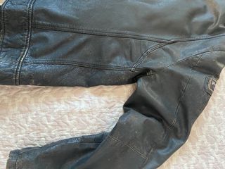 Cazadora de piel de diesel talla L ajustada 