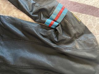 Cazadora de piel de diesel talla L ajustada 