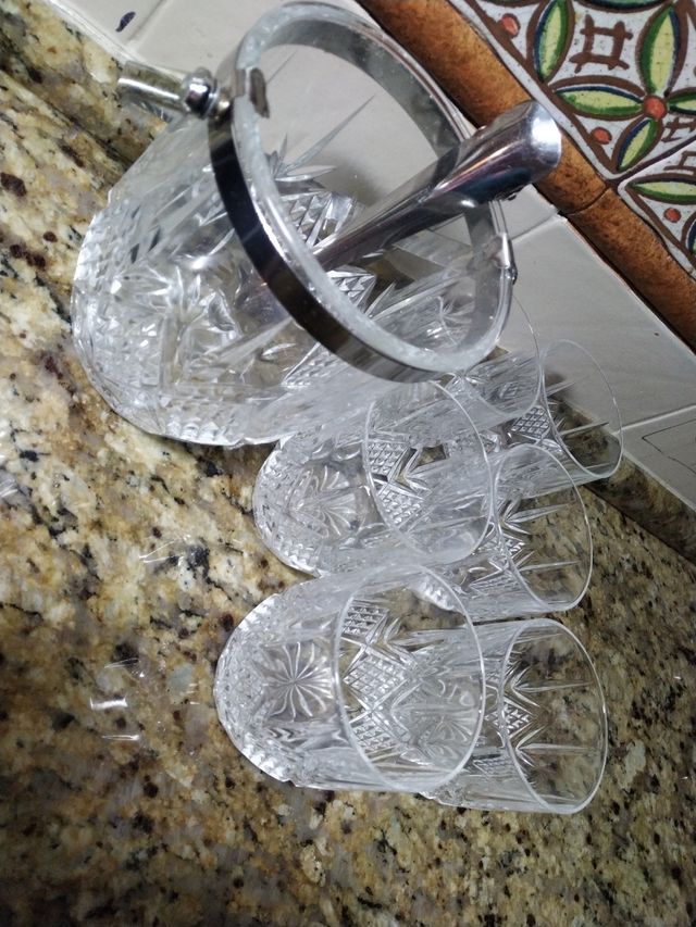 WHISKY JUEGO COMPLETO TALLADO SIN ESTRENAR