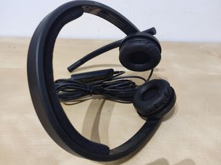Auriculares Logitech H570e