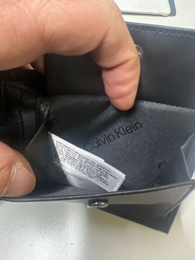 Cartera Calvin klein