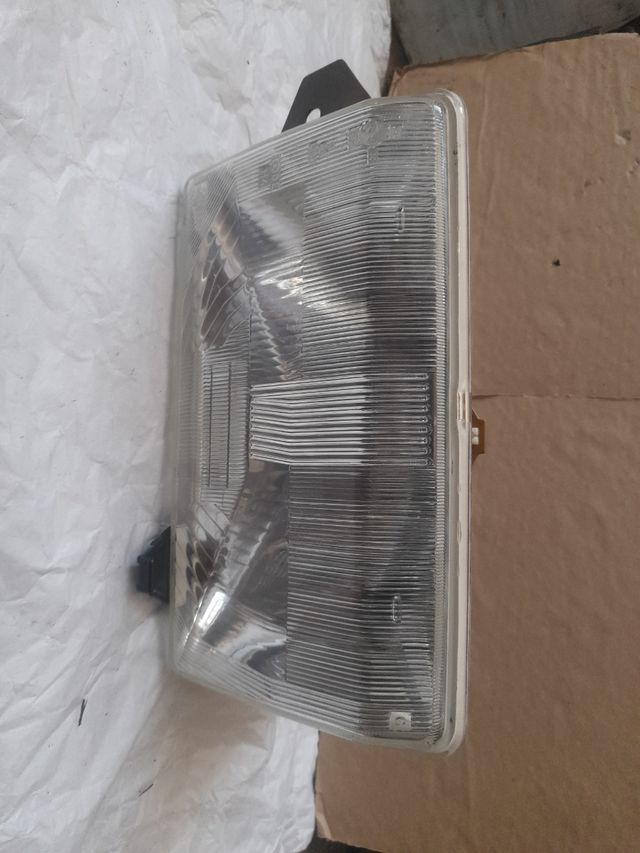 Faro Derecho Talbot 150