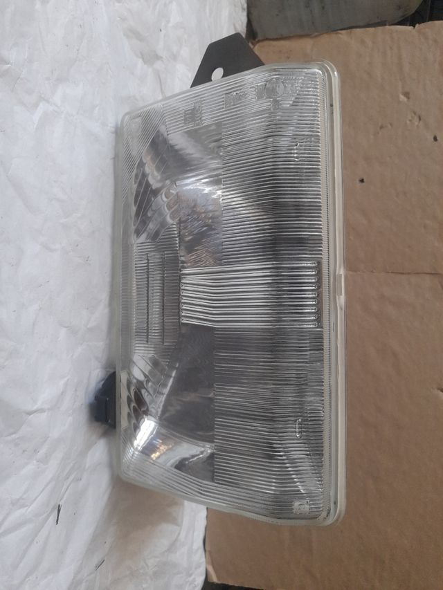 Faro Derecho Talbot 150