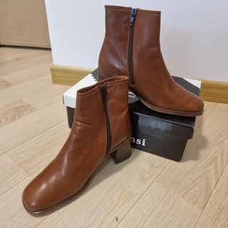 Botín piel marrón 36