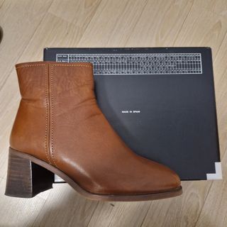 Botín piel marrón 36