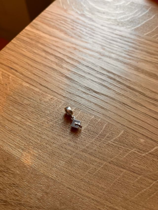 Charm Pandora tocco di laurea 