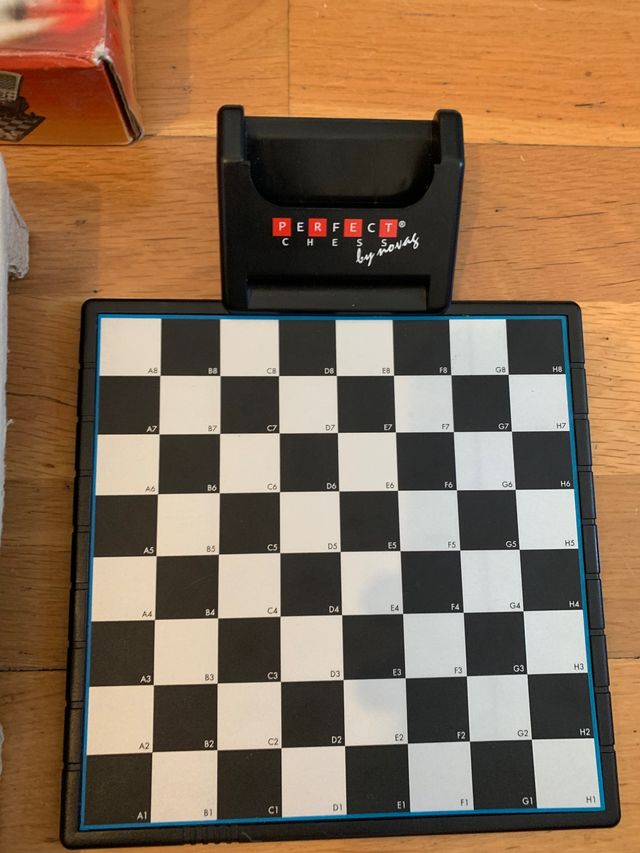 Ajedrez electrónico novag y kasparov y discos