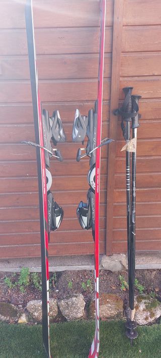 Tablas de ski con fijaciones móviles 