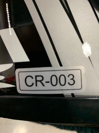 Vendo casco HELMET, Sin estrenar. Talla XS.