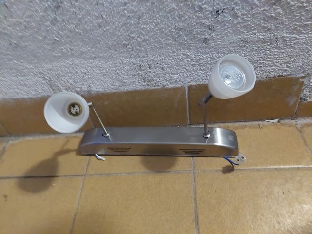 lámpara,aplique,con bombillas, paras reparar