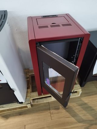 Stufa a pellet da 6,4 kw