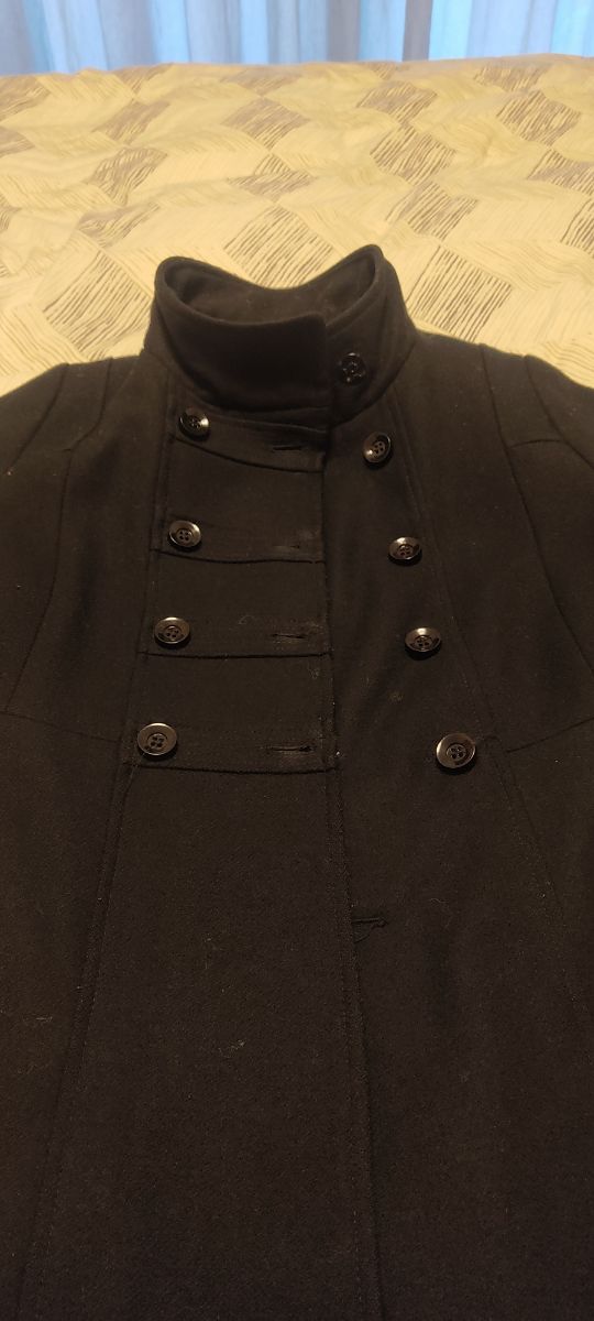 abrigo mujer negro de paño entallado