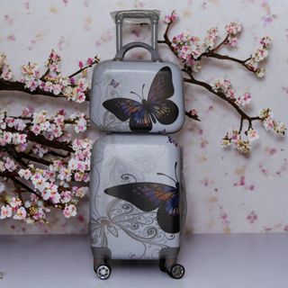 Maleta cabina + neceser 40 €