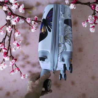 Maleta cabina + neceser 40 €