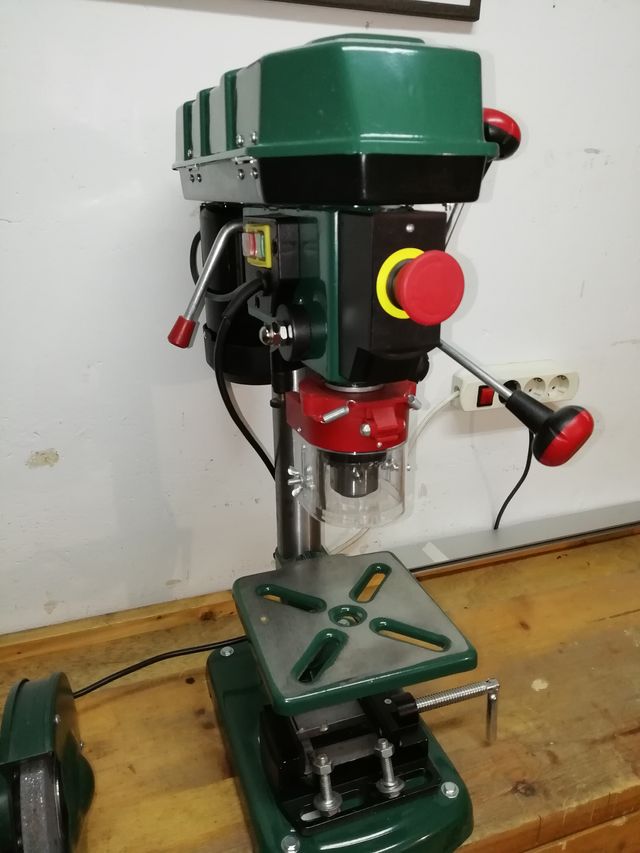 Taladro de columna marca Parkside 500 w de segunda mano por 65 EUR en