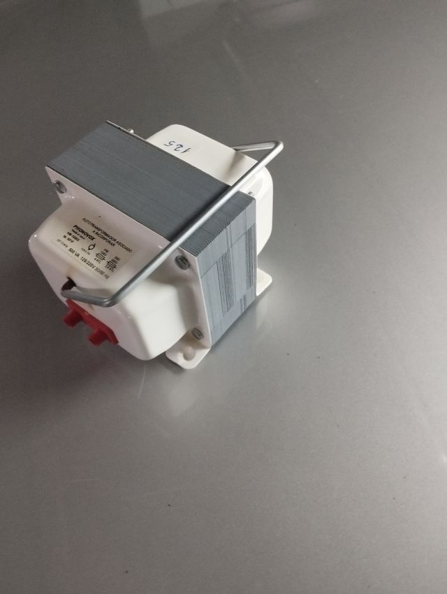Transformador 125V/220V hasta 500 watios