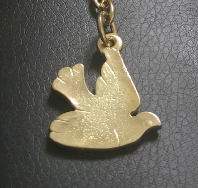 LLAVERO ANTIGUO DE LA PALOMA DE LA PAZ