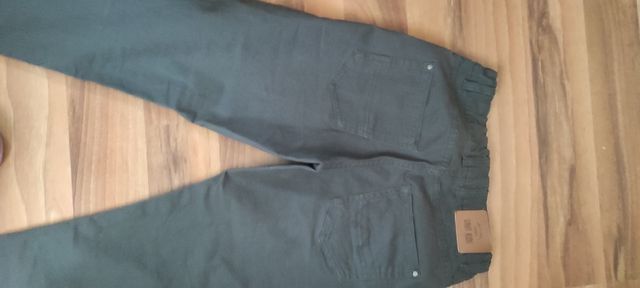 pantalón gris Kids talla 9-10