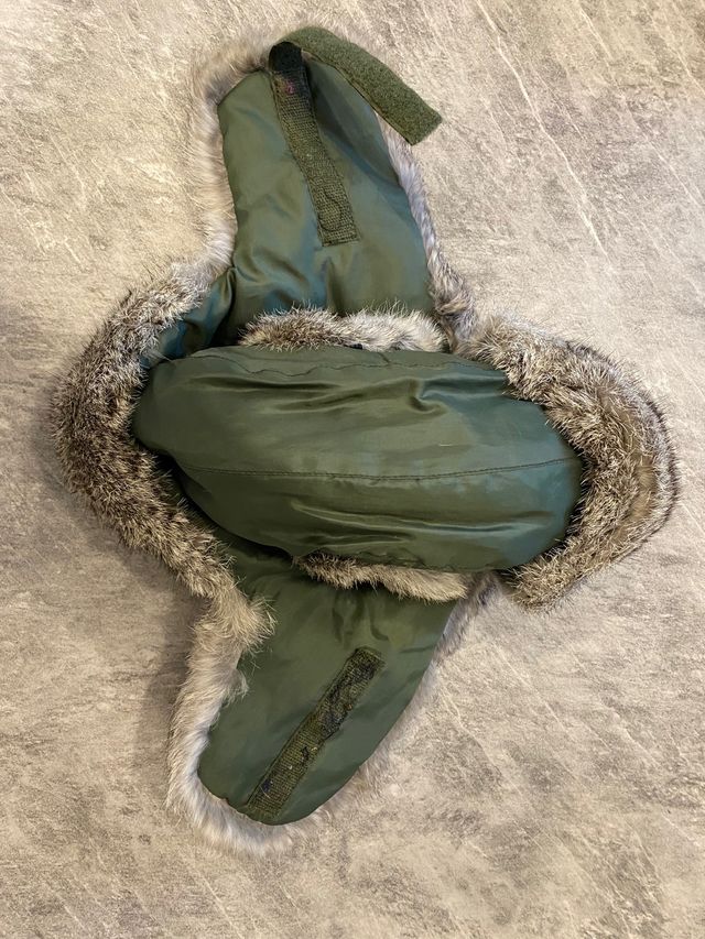 Colbacco verde con pelo