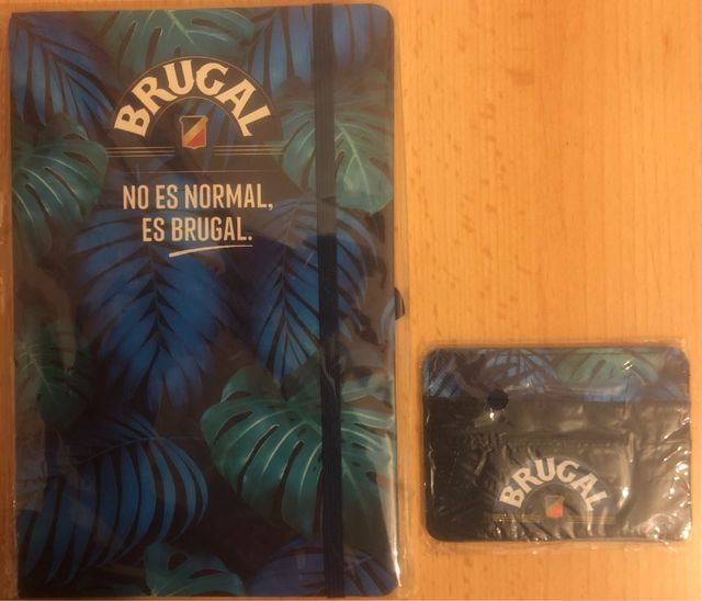 Cuaderno y tarjetero Brugal