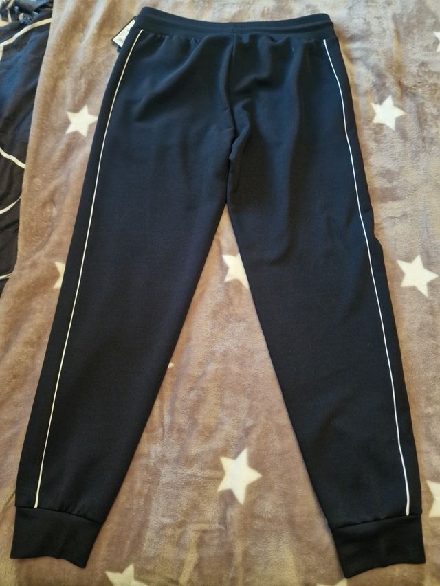 Pantalón chándal EA7