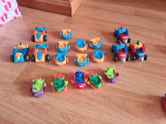 Coches Superzings/ Superthings. Serie 4.