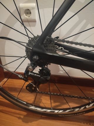 Bicicleta Btwin Ultra Cf Carbono 105