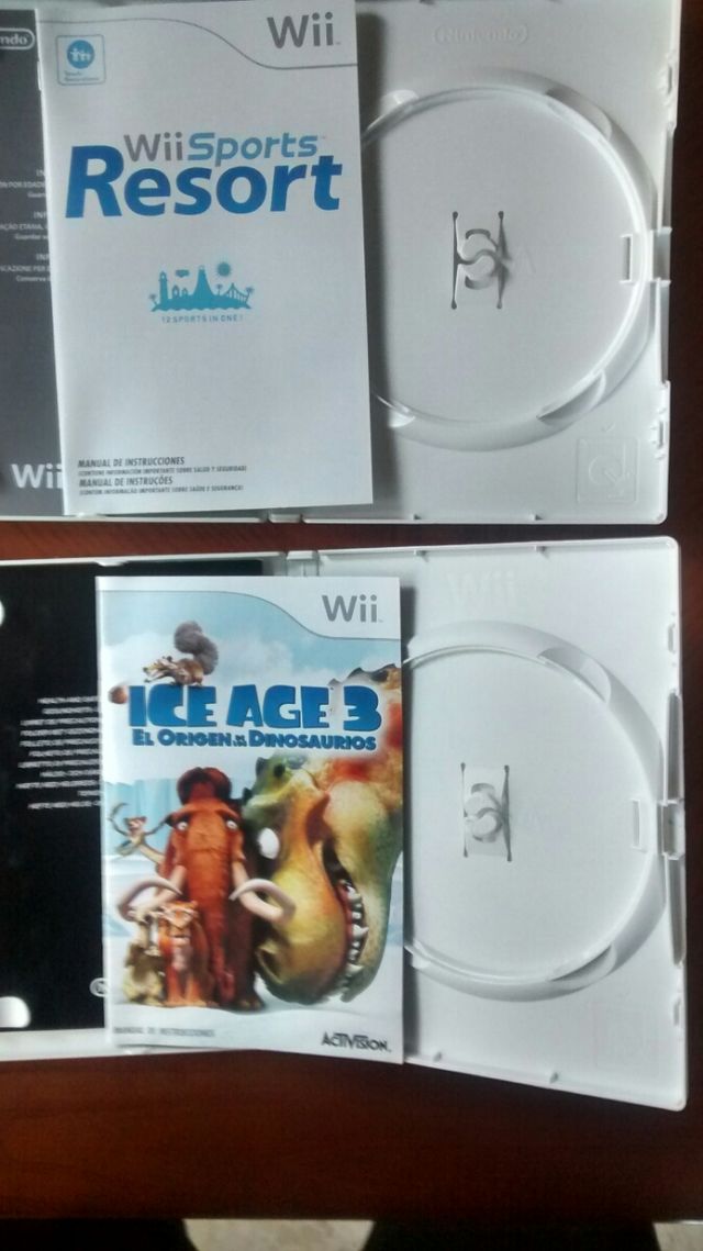 Lote cajas y manuales juegos Wii