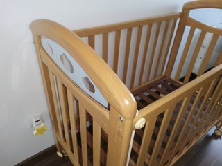 Cuna de Bebe marca Micuna