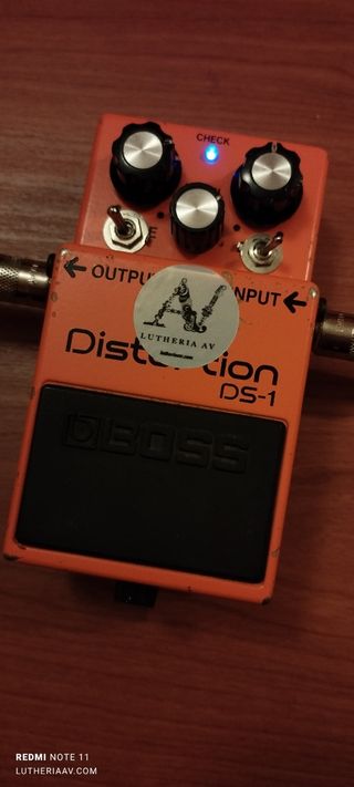 Servicio Premium Full Mods Boss SD-1 by Lutheriaav