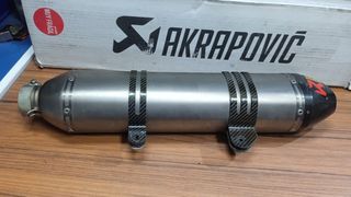 Tubo de escape Akrapovic