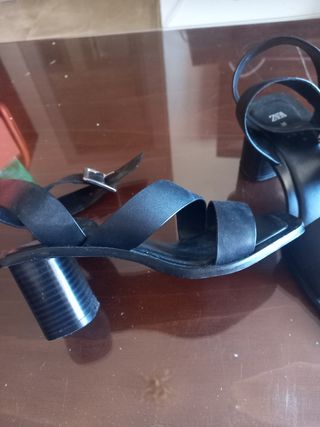 sandalias Zara