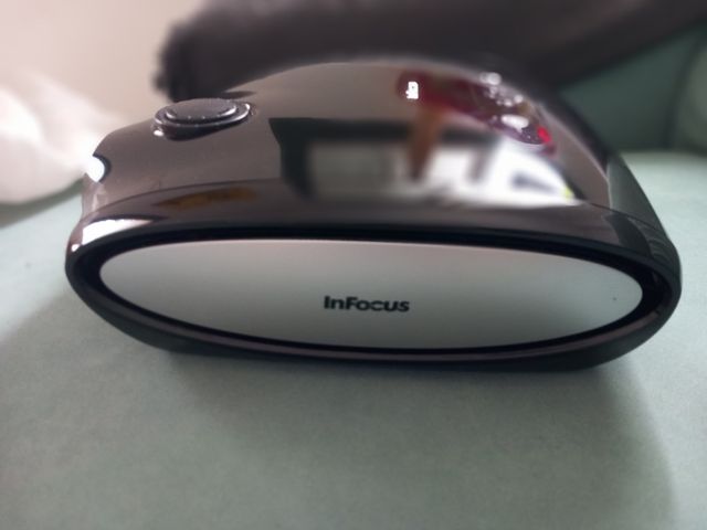 Proyector cine INFOCUS IN72