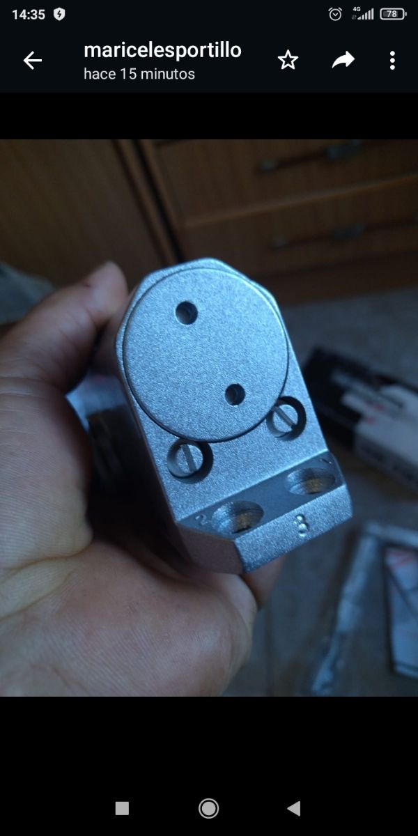 GROOM aparato para la puerta